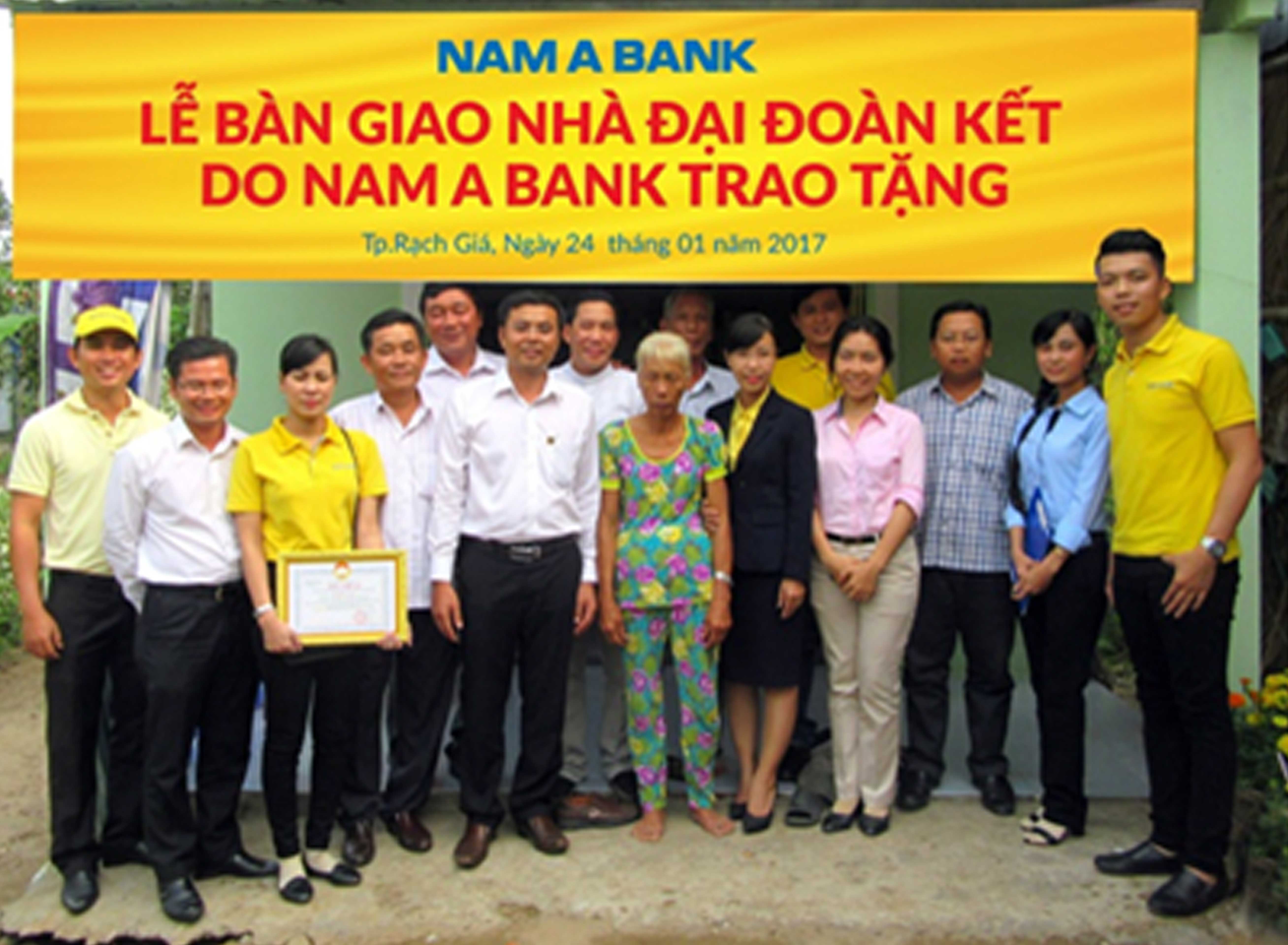 Nam A Bank trao tặng nhà Đại đoàn kết cho các hộ nghèo ở tỉnh Kiên Giang