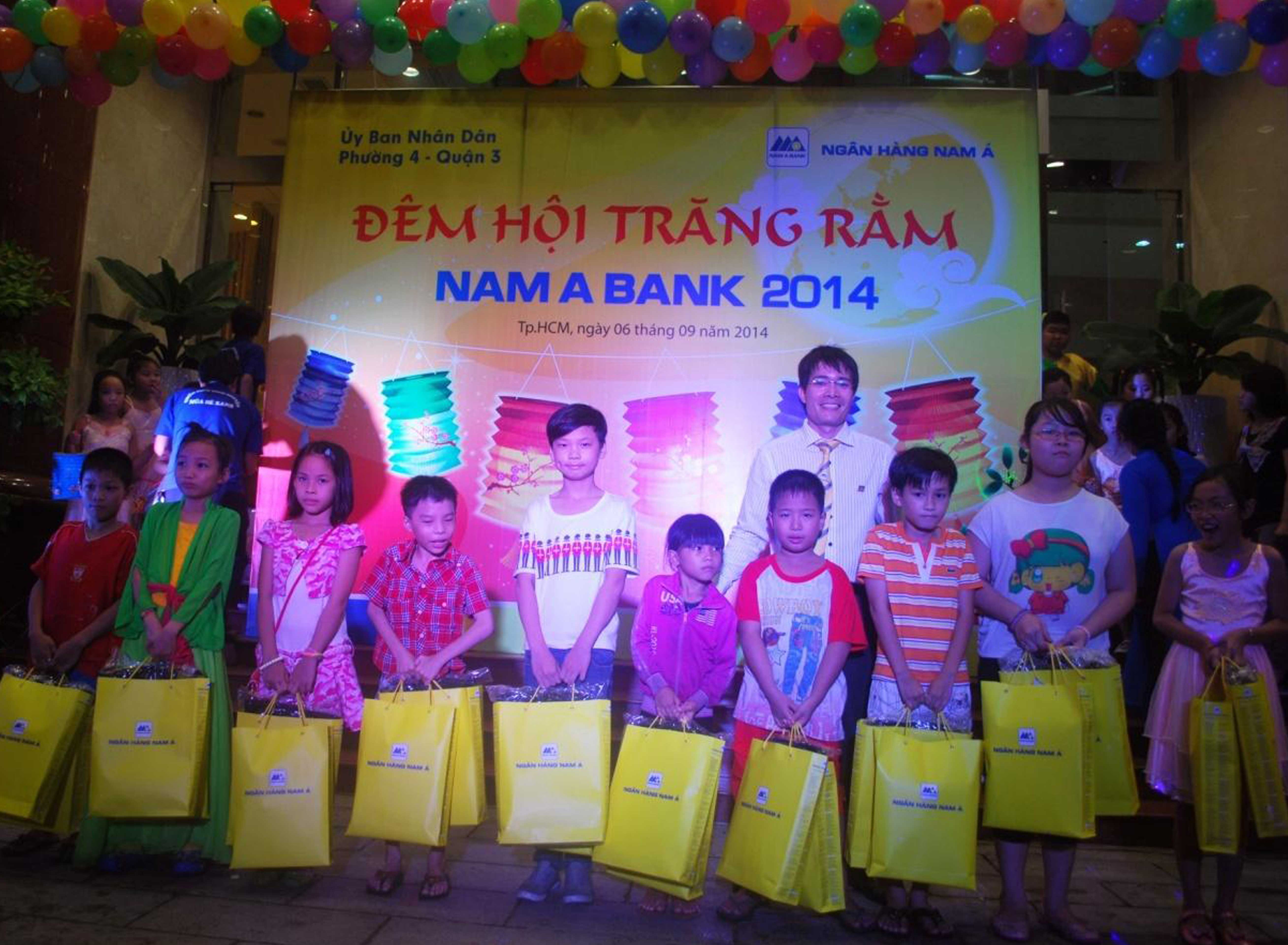 Đêm hội Trăng Rằm NAM A BANK 2014