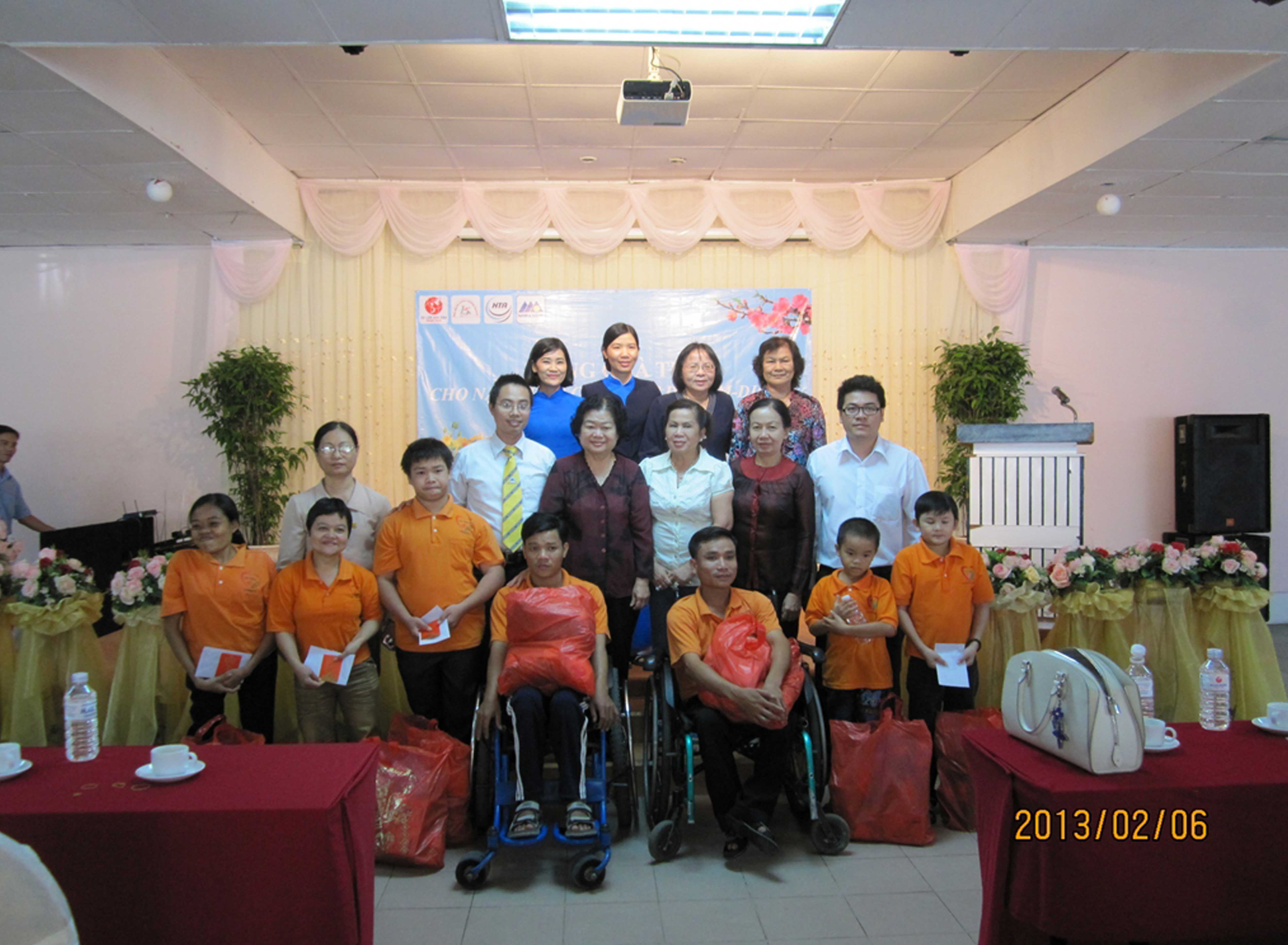 Tết yêu thương xoa dịu nỗi đau Da cam