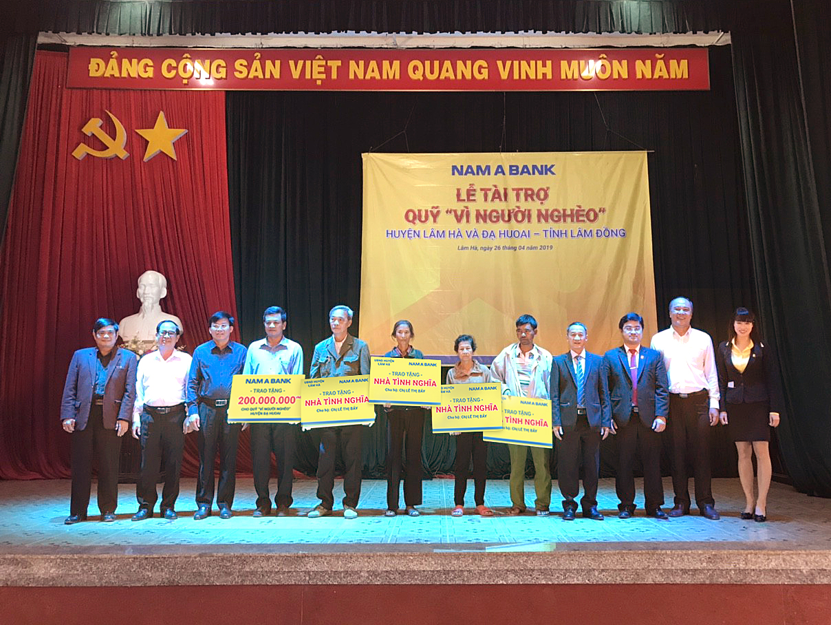 NAM A BANK CHUNG TAY VÌ NGƯỜI NGHÈO TỈNH LÂM ĐỒNG