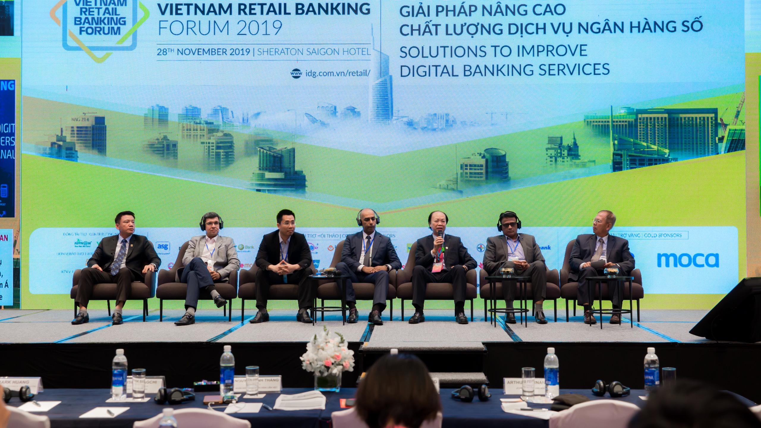 NHÀ BĂNG VIỆT SẮP ĐƯA ROBOT VÀ TRÍ TUỆ NHÂN TẠO AI VÀO GIAO DỊCH