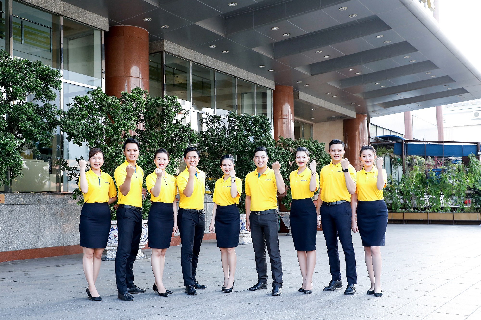 NAM A BANK TẶNG BẢO HIỂM SỨC KHỎE COVID-19 CHO CÁN BỘ NHÂN VIÊN