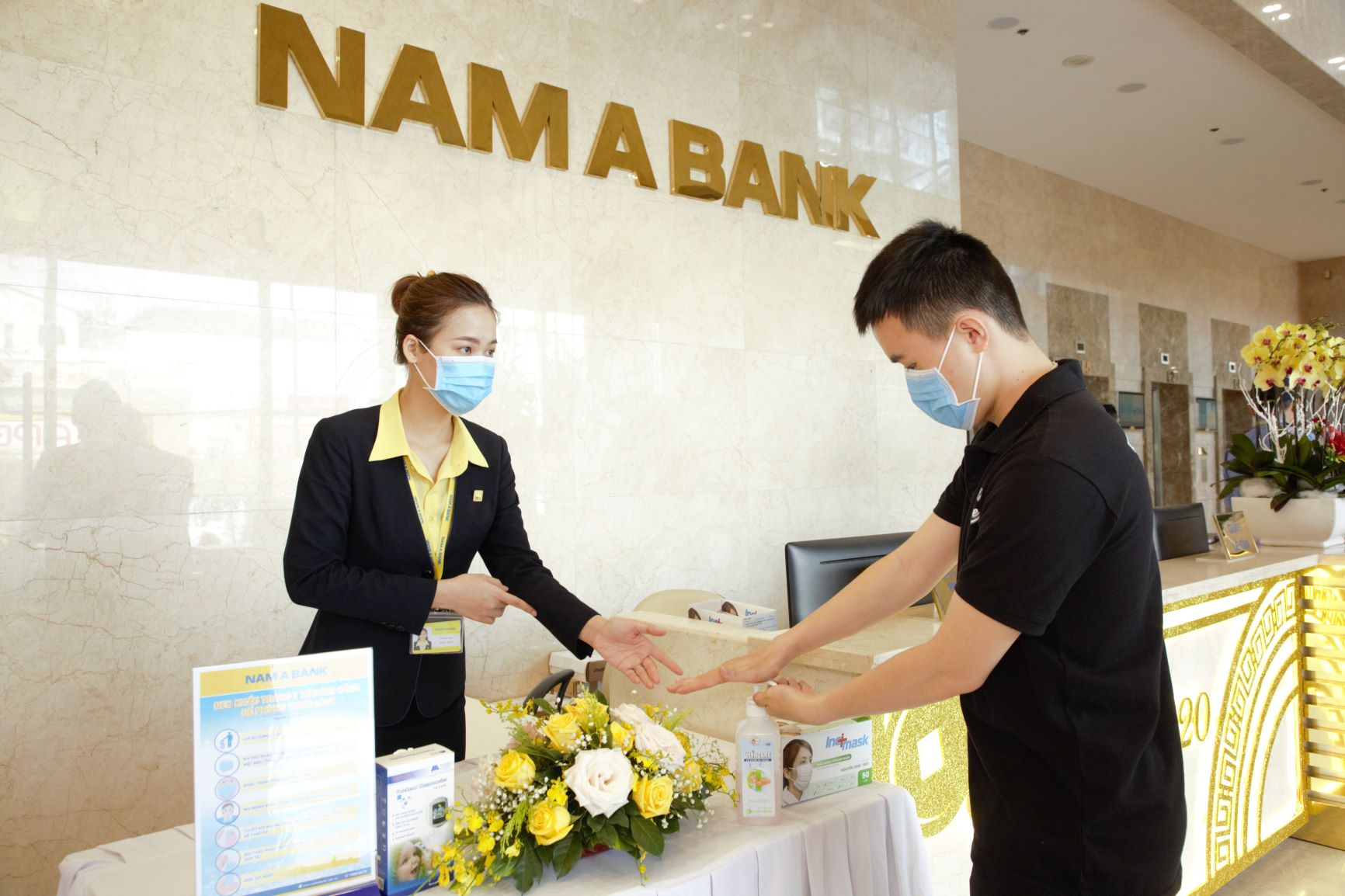 NGÂN HÀNG TRIỂN KHAI CÁC GIẢI PHÁP MỚI PHÒNG TRÁNH COVID-19