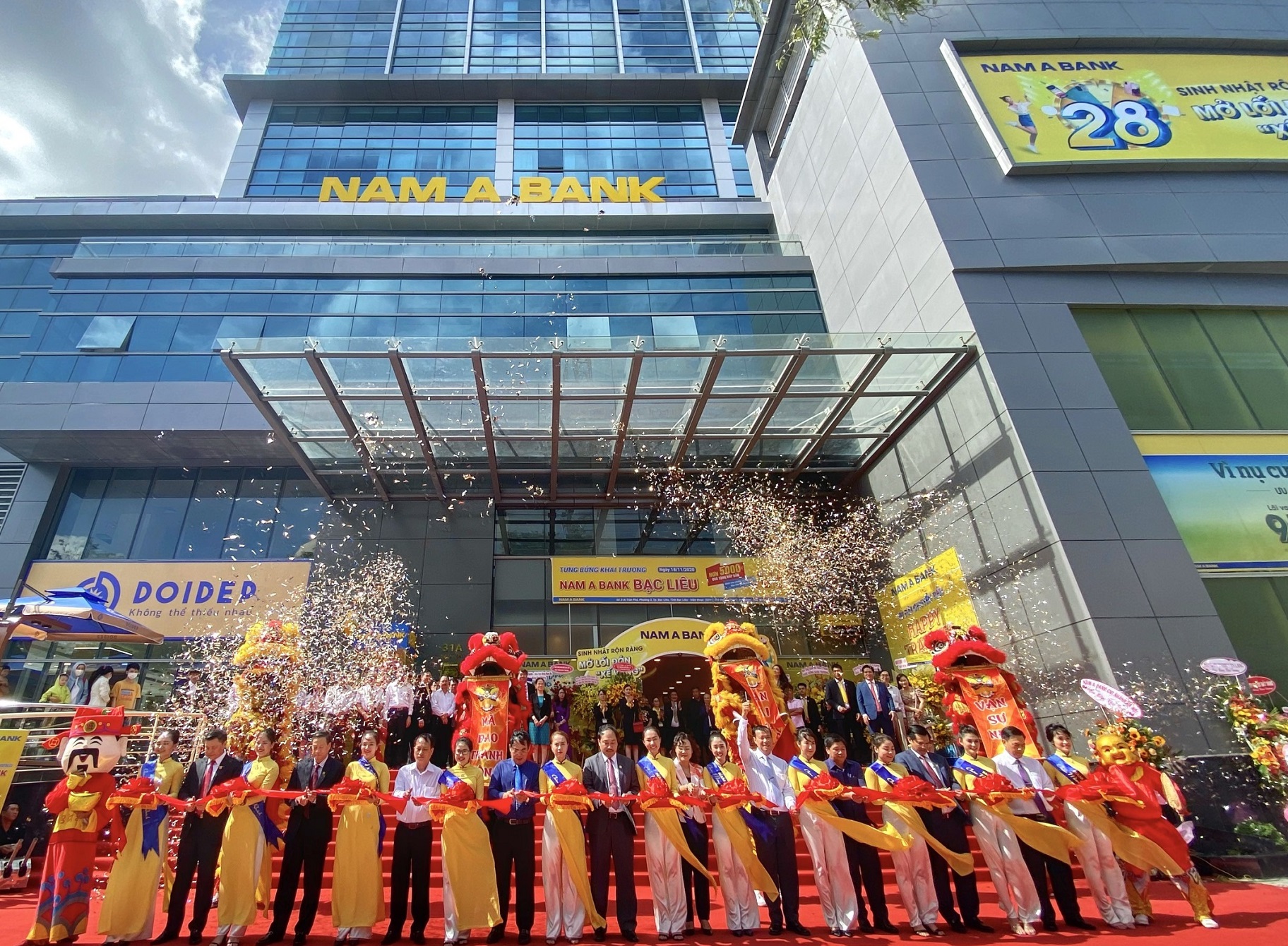 NAM A BANK TRIỂN KHAI NHIỀU HOẠT ĐỘNG Ý NGHĨA NHÂN DỊP KHAI TRƯƠNG CHI NHÁNH BẠC LIÊU