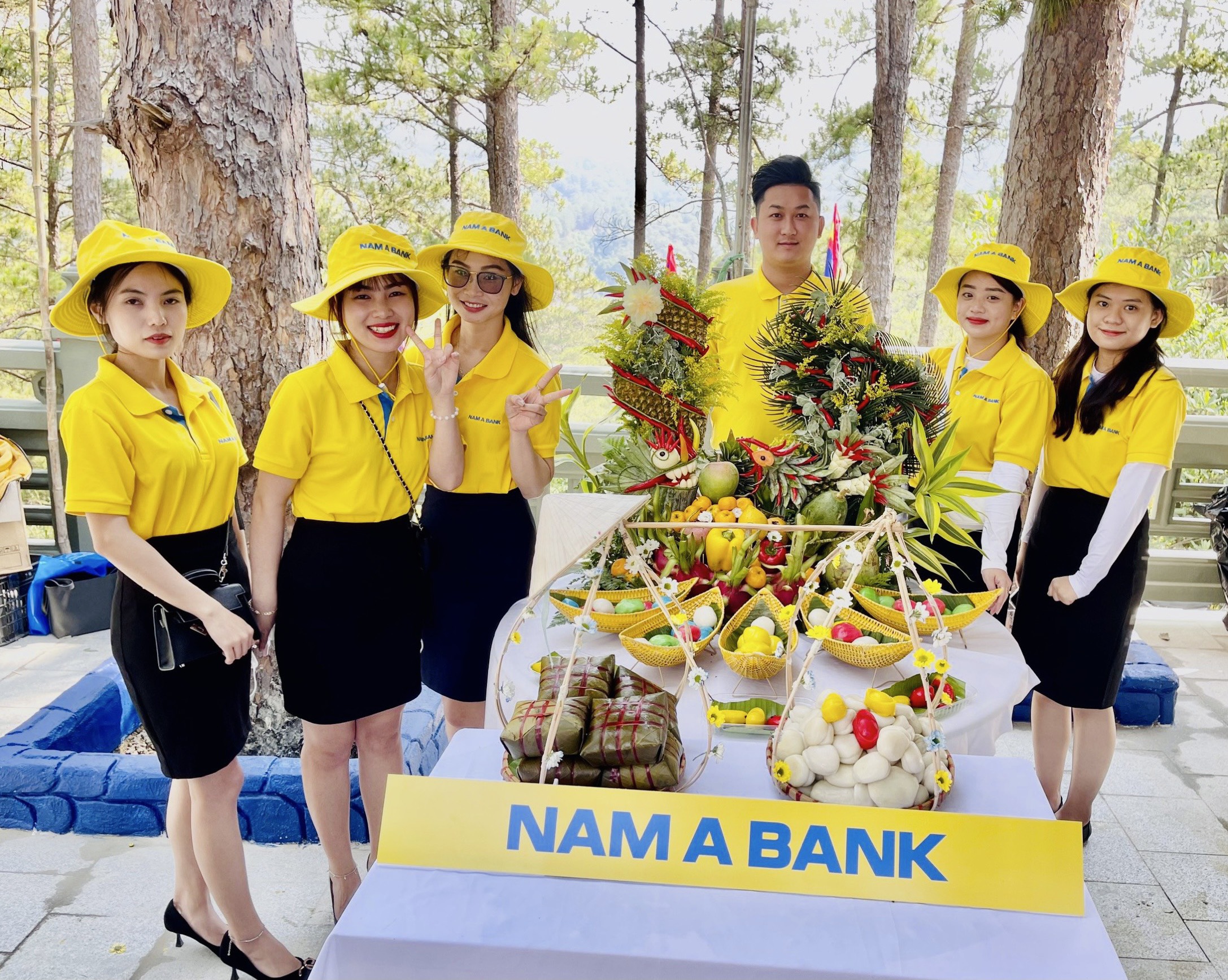 Nam A Bank hướng về cội nguồn với nhiều hoạt động ý nghĩa