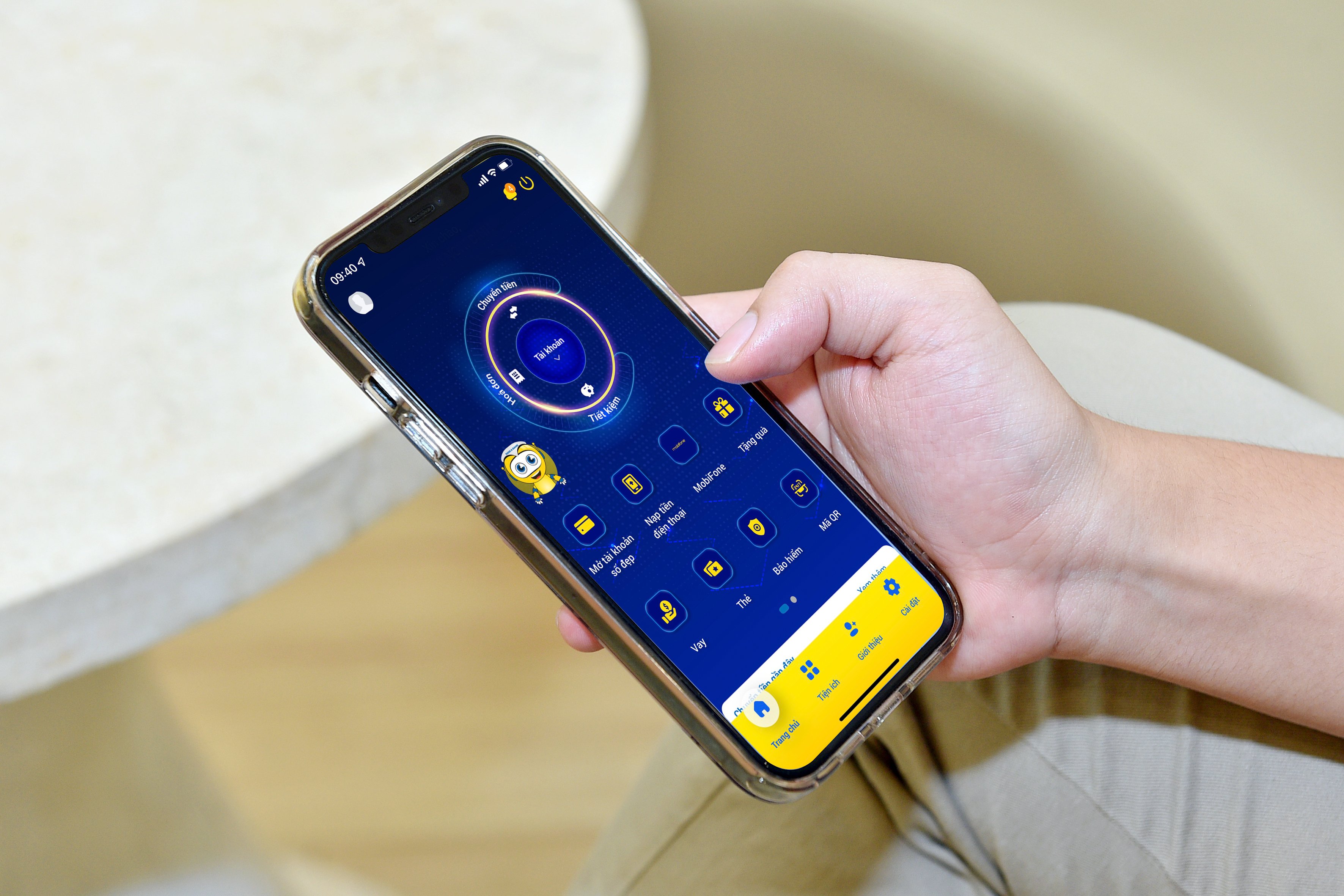 NGÂN HÀNG TIÊN PHONG ỨNG DỤNG CÔNG NGHỆ TIẾP XÚC CĂN CƯỚC CÔNG DÂN GẮN CHÍP KHI MỞ TÀI KHOẢN ONLINE