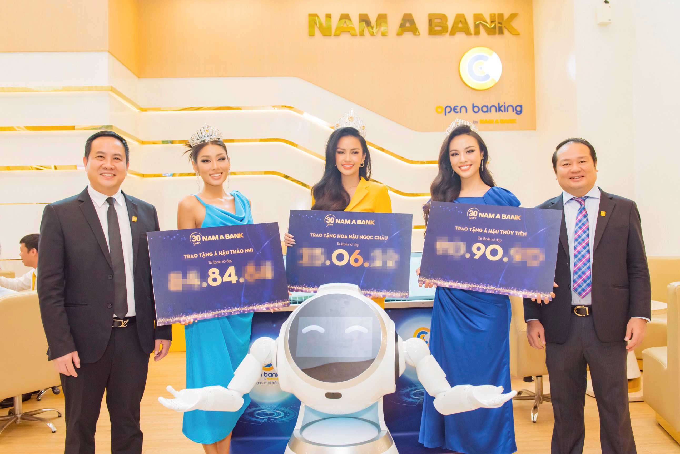 NAM A BANK TIẾP TỤC “SÁT CÁNH” CÙNG TOP 3 HOA HẬU HOÀN VŨ VIỆT NAM 2022 TRÊN HÀNH TRÌNH MỚI