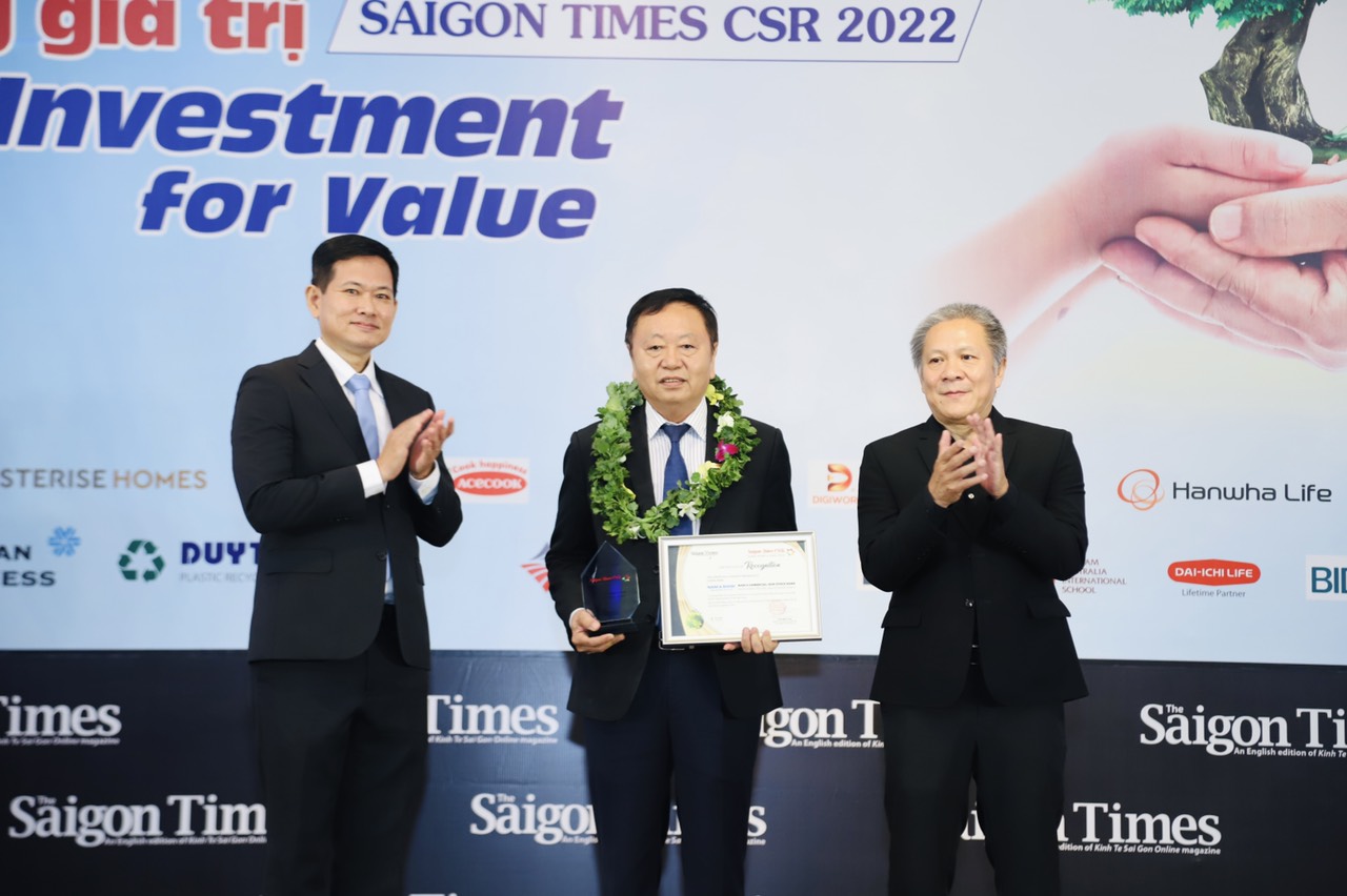 NAM A BANK ĐƯỢC VINH DANH “DOANH NGHIỆP VÌ CỘNG ĐỒNG”