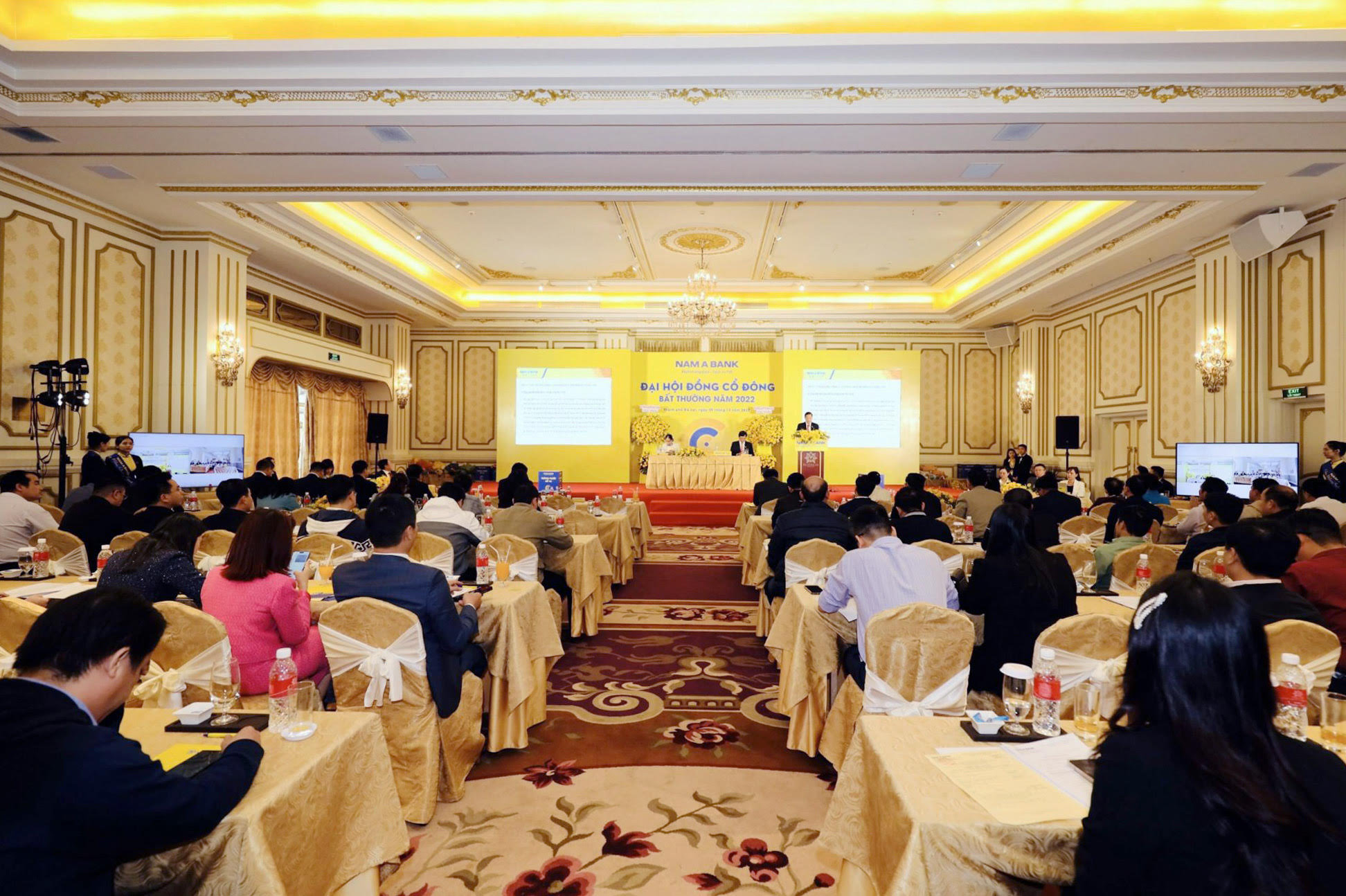 Đại hội đồng cổ đông bất thường năm 2022 của Nam A Bank kiện toàn công tác nhân sự Hội đồng quản trị và Ban kiểm soát nhiệm kỳ VIII (2021 – 2026)