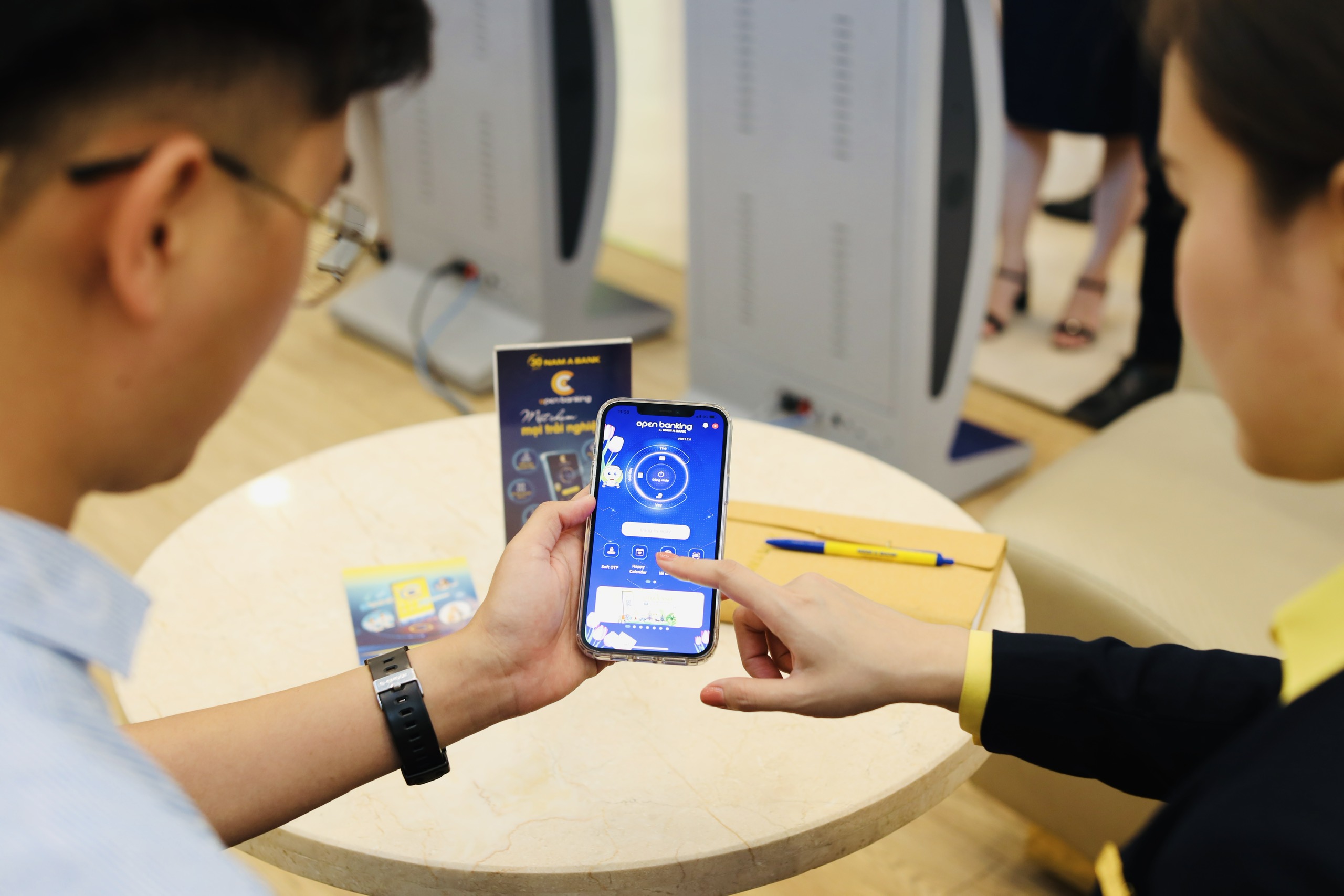 NGÂN HÀNG GIAO DỊCH 365+, KHÁCH HÀNG AN TÂM TẬN HƯỞNG KỲ NGHỈ LỄ