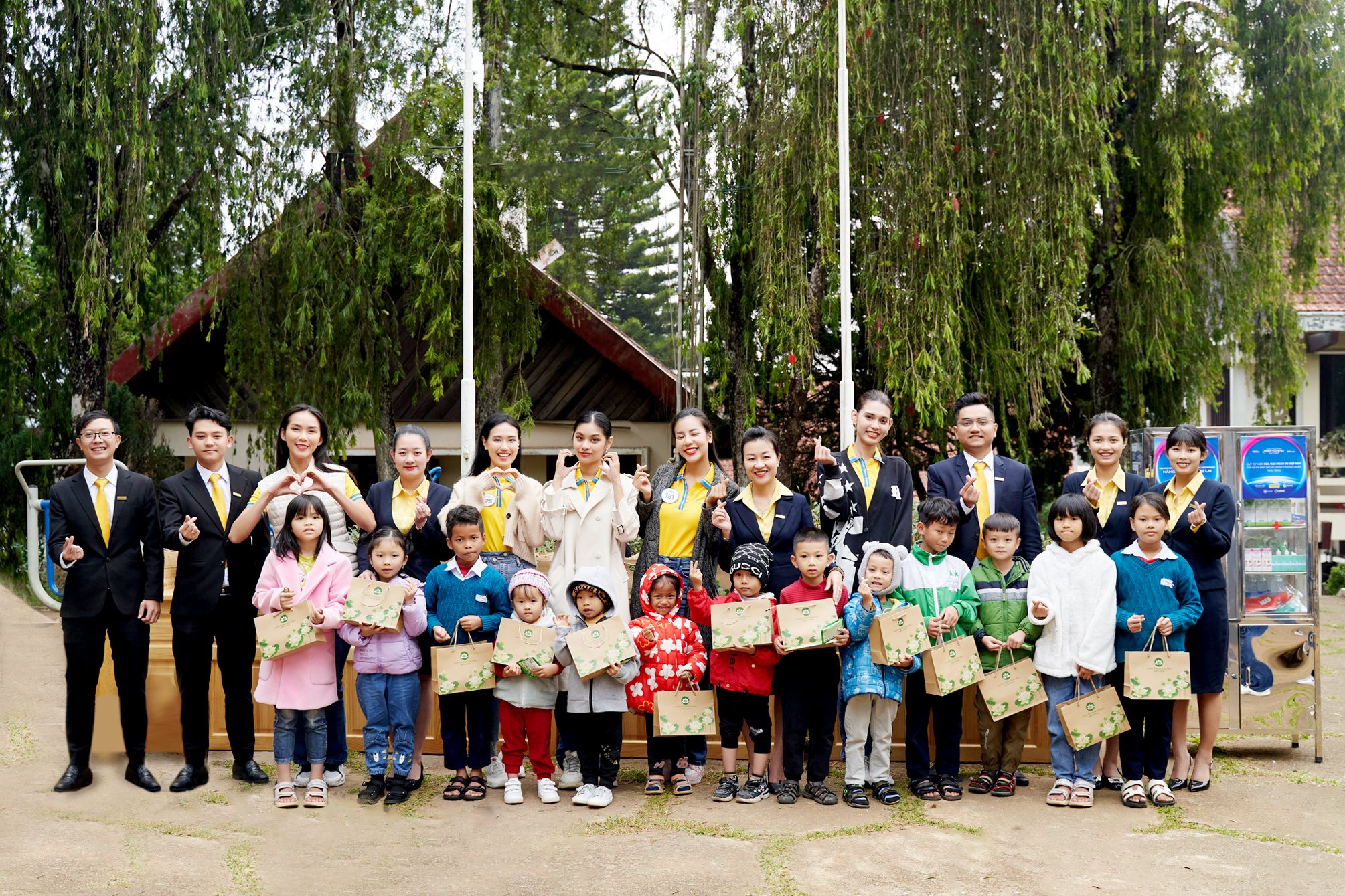 NGÂN HÀNG ĐỒNG HÀNH CÙNG HOA HẬU HOÀN VŨ VIỆT NAM 2023 “NÂNG BƯỚC TƯƠNG LAI”