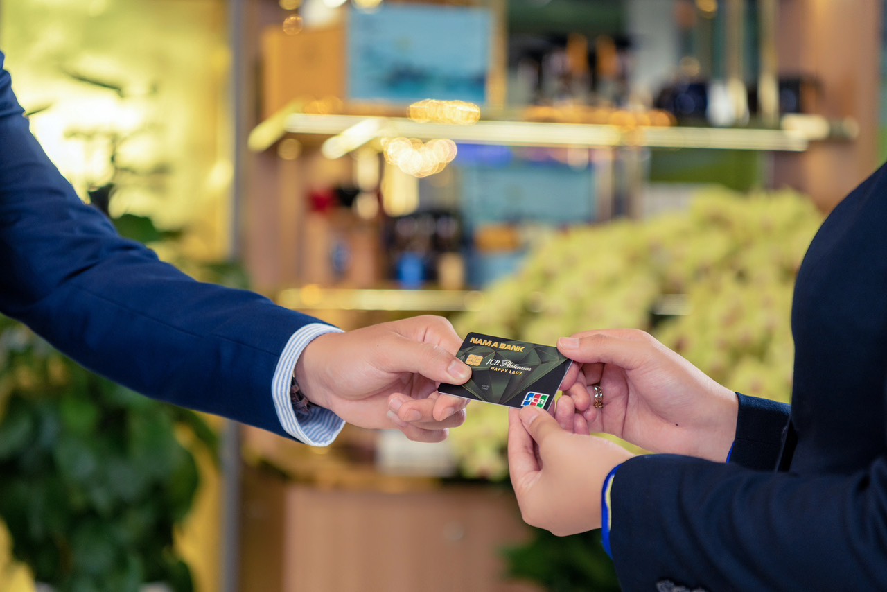 NAM A BANK JCB “TUNG” HÀNG LOẠT ƯU ĐÃI TẠI CHUỖI NHÀ HÀNG GOLDEN GATE