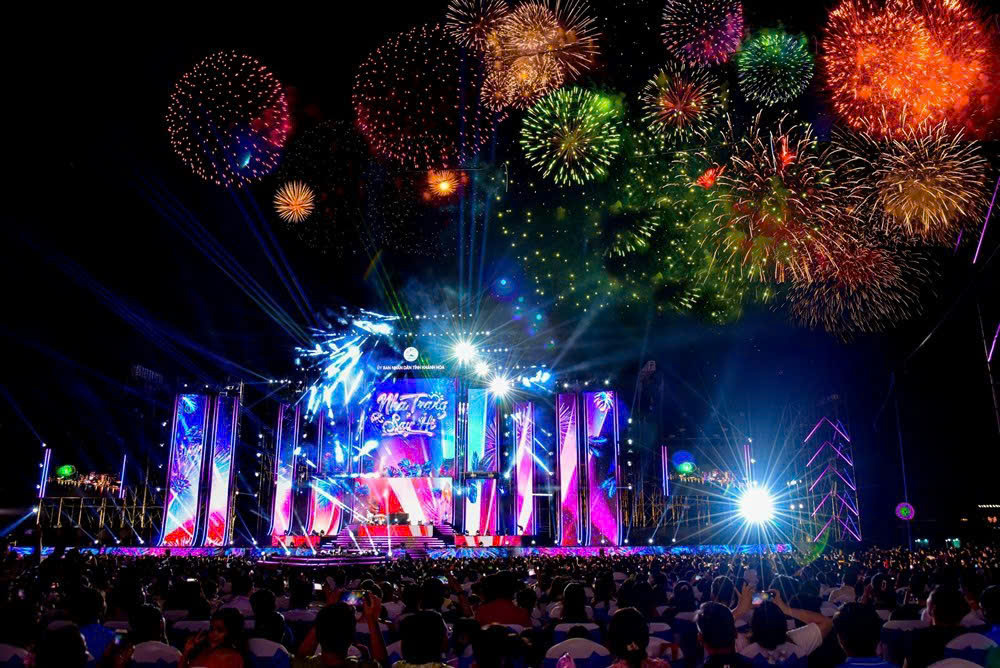 NAM A BANK “SAY HI” NHA TRANG CÙNG LỄ HỘI VĂN HÓA – DU LỊCH BIỂN NHA TRANG 2025