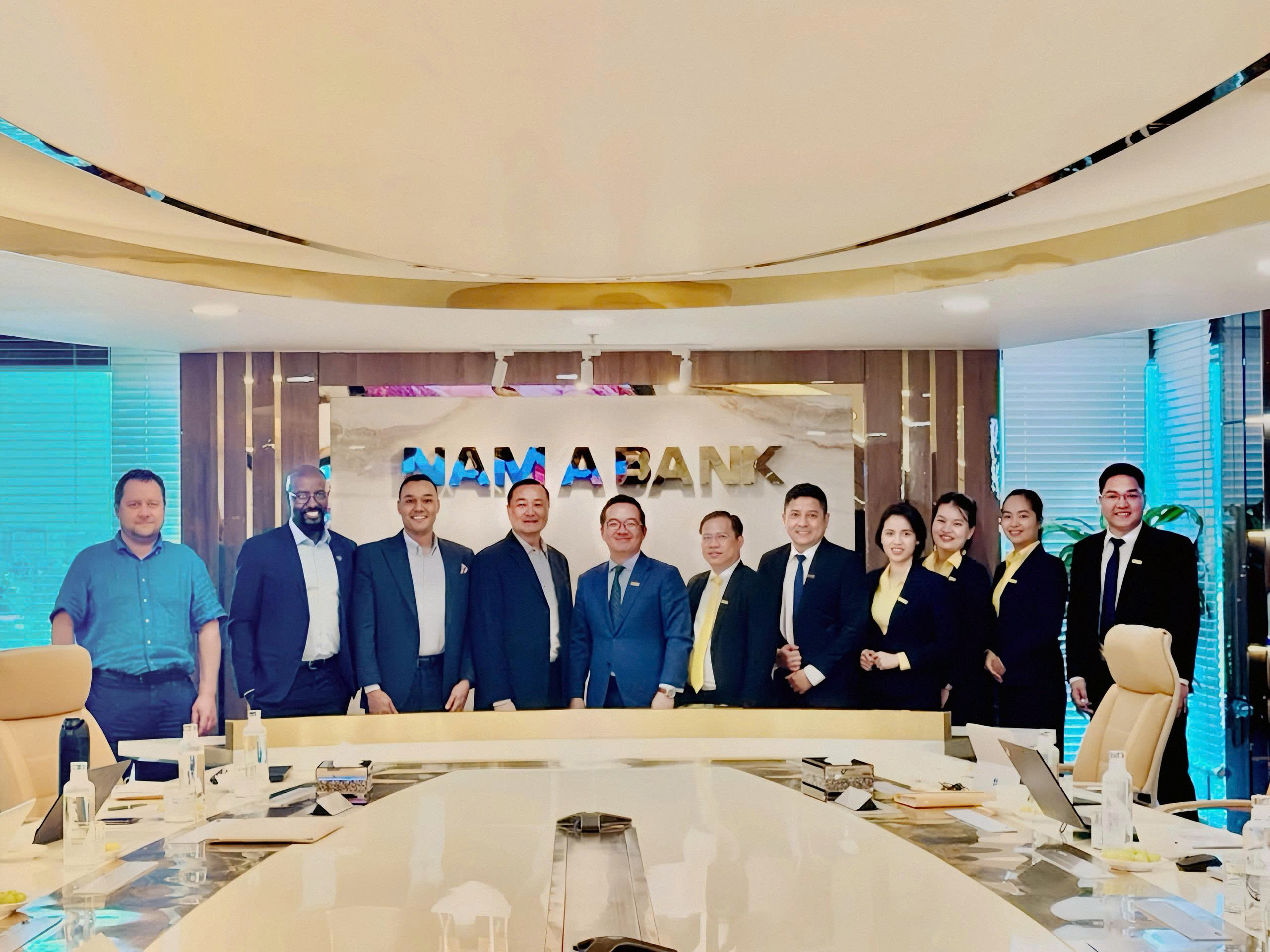 NAM A BANK NÂNG QUY MÔ HỢP TÁC VỚI BLUEORCHARD LÊN 100 TRIỆU USD, TIẾP TỤC MỞ RỘNG TÍN DỤNG VỚI CÁC ĐỐI TÁC THỤY SĨ